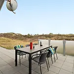 Tennie - 300m From The Sea By Interhome