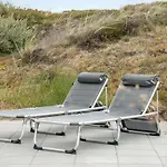 Tennie - 300m From The Sea By Interhome