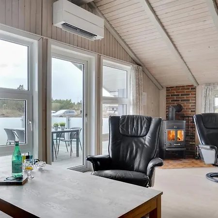 Tennie - 300m From The Sea By Interhome 펜션