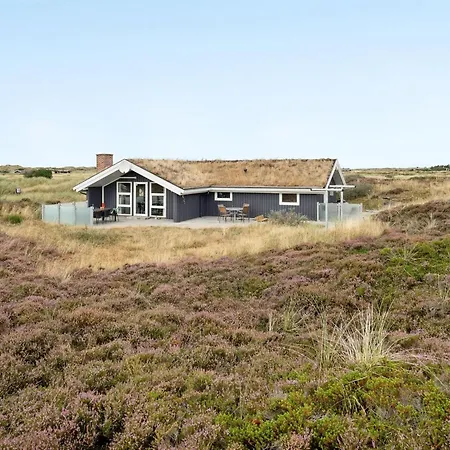 Holiday home Tennie - 300m From The Sea By Interhome