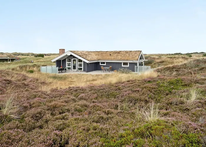 Tennie - 300m From The Sea By Interhome *